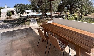 TD Trulli Chiara Tastefully Decorated Trulli With Pool