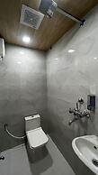 Hotel Divyakashi homestay
