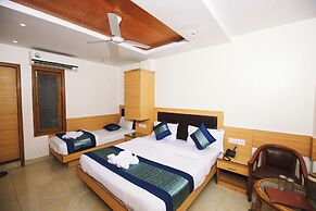 Hotel Lav Kush Deluxe