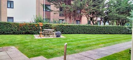 Rugby - Apartment - Sleeps 4 - Parking