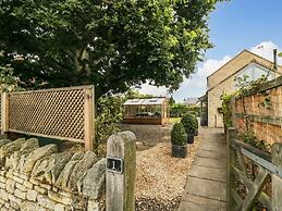 Oak Tree Barn