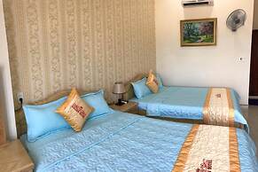 GOLDEN HOTEL 2