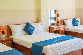 GOLDEN HOTEL 2