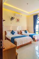 GOLDEN HOTEL 2