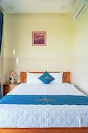 GOLDEN HOTEL 2