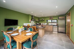 Auchlishie Apartment