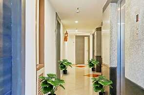 Hotel golden way