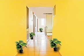 Hotel golden way