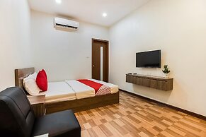 Giao Thong Hotel