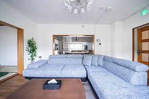 THE VILLA  MOIWA