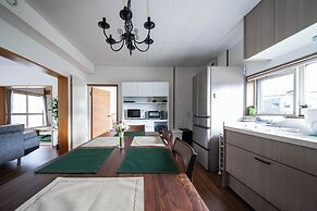 THE VILLA  MOIWA