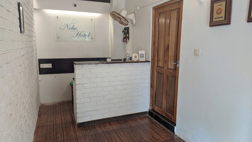 Nebo hotel