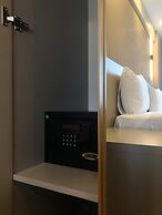 Grand Iska Hotel