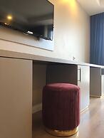 Grand Iska Hotel