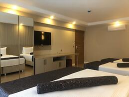 Grand Iska Hotel
