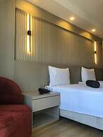 Grand Iska Hotel