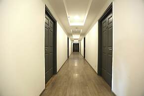 Hotel Golden World