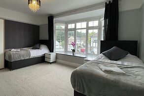 Luxurious Kitchen Lrg Bedrooms Holiday Freeparking