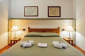 Residence con piscina a Guardistallo