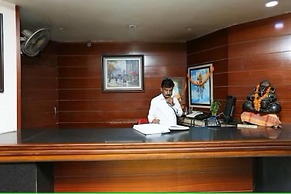 Revking at Hotel Batra