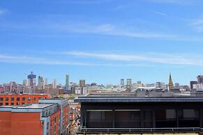 2 Bed Penthouse-sleeps 4 With Wraparound Balcony