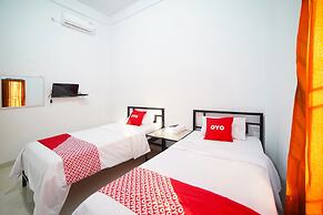 OYO 90618 Hanania House Syariah