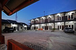 OYO 90618 Hanania House Syariah