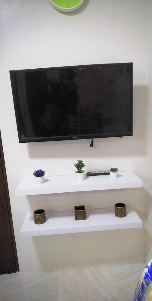 Urban deca by Gracey 2 br Mandaue Cebu
