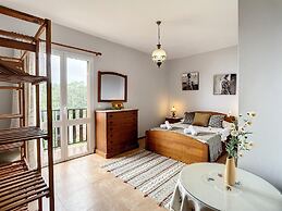 S Dias House by Atlantic Holiday
