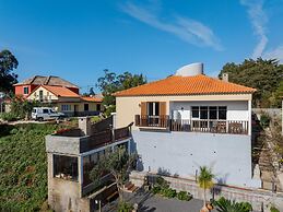 S Dias House by Atlantic Holiday
