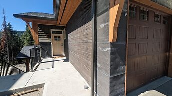 Altitude #36 2 Bedroom Condo