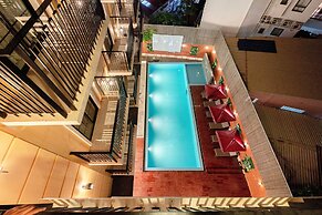 Solar hotel