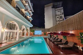 Solar hotel