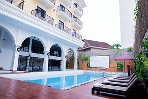 Solar hotel