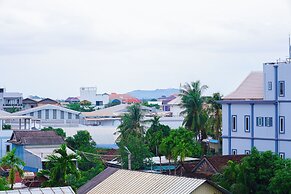 Solar hotel