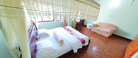 New Coffee Tree Hotel