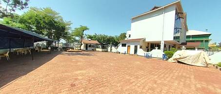 New Coffee Tree Hotel