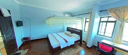 New Coffee Tree Hotel