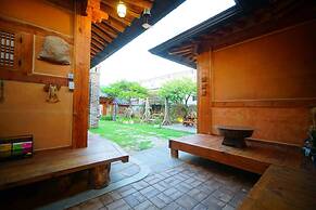 Hanok goeul