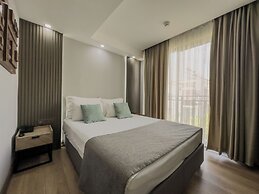 Leaf River Suites