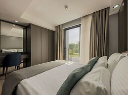 Leaf River Suites