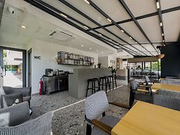 Leaf River Suites