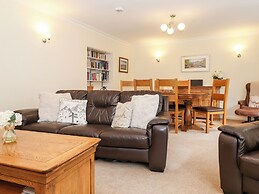 Holly Cottage