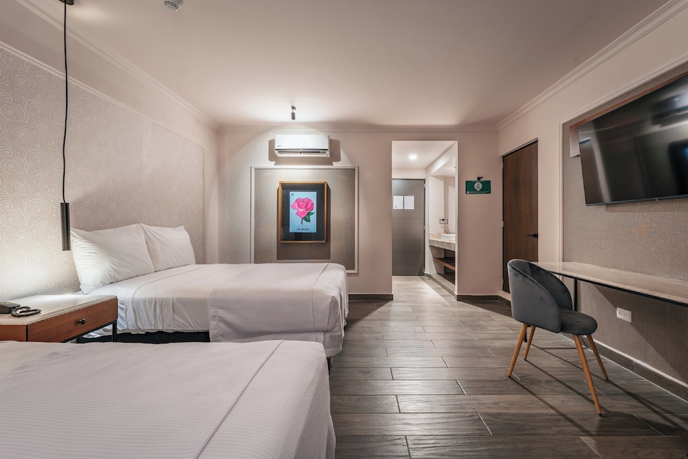 Hotel MID Project