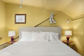 Trinity House Inn