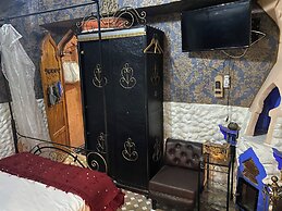 Riad Azurite