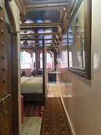 Riad Azurite