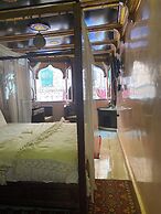 Riad Azurite