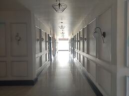 Hotel Obsidian Blue