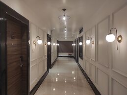 Hotel Obsidian Blue